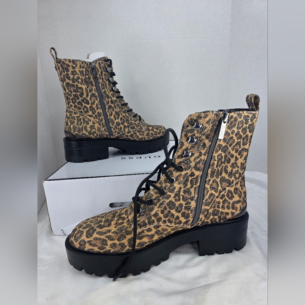 Guess Women's Fearne Lug Sole Lace Up Fall Winter Bootie Women's Shoes 10 NEW!